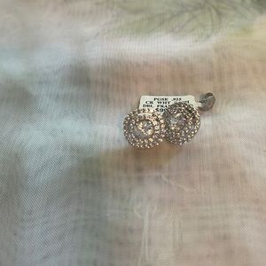 White .925 earrings